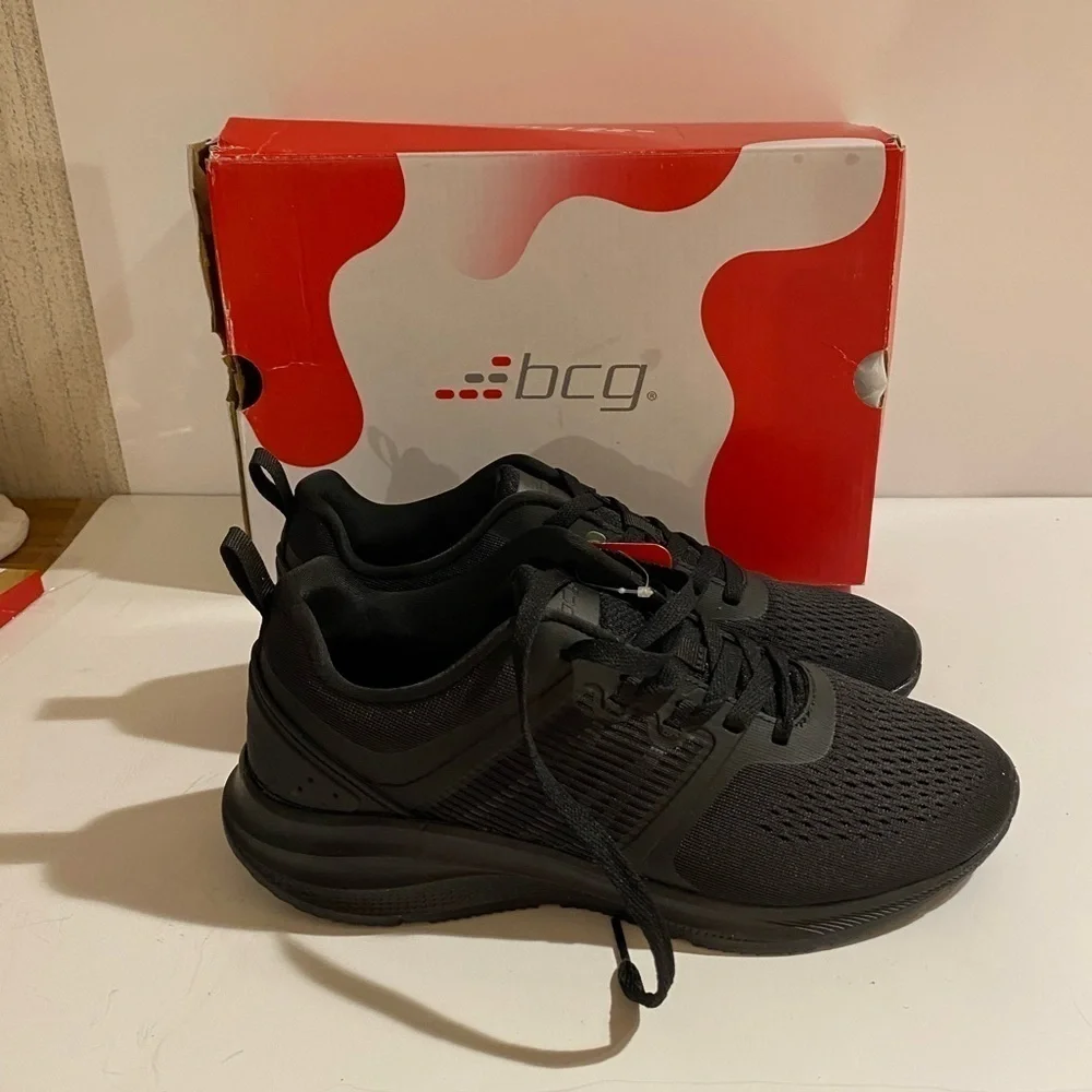 BCG Men’s Outracer Black Sneakers 7.5 (IC)
